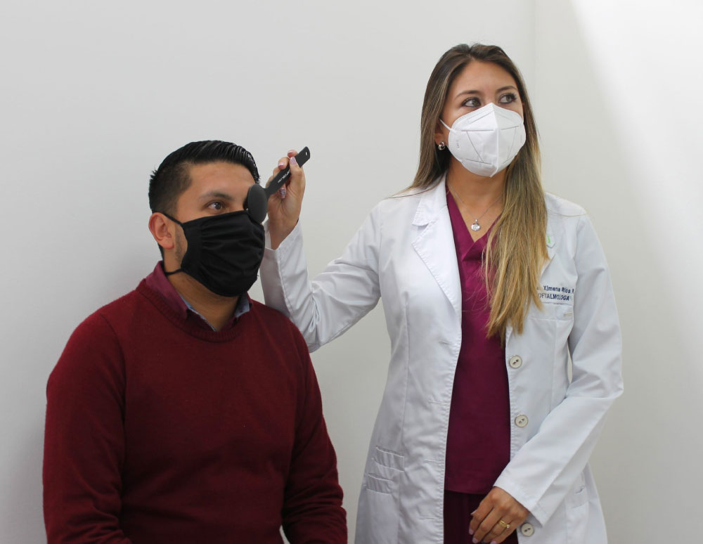 Dra-ximena-Cirugia-Ocular-en-Quito-